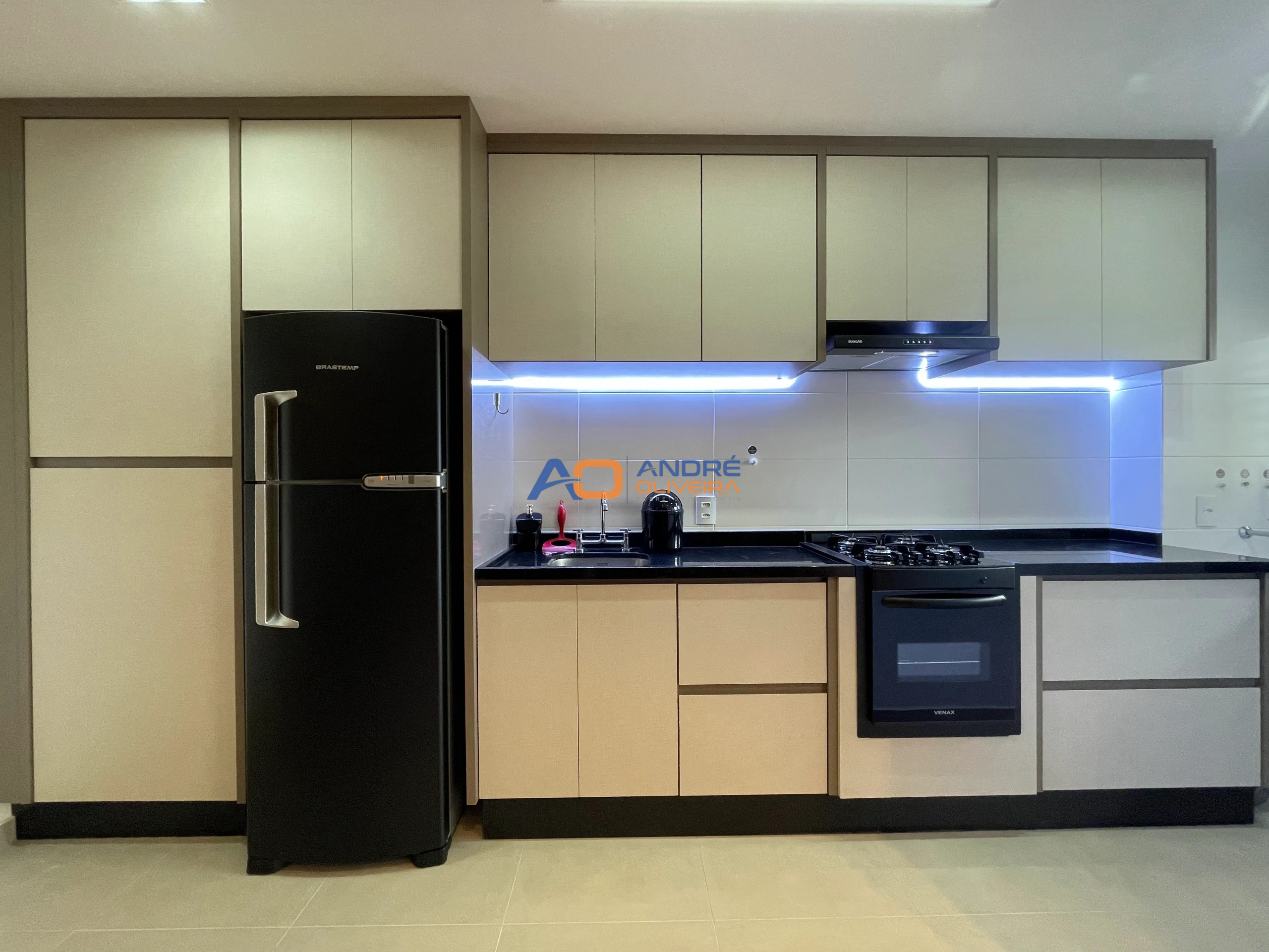 Apartamento a Venda, Mobiliado à Venda Próximo ao Unicesumar