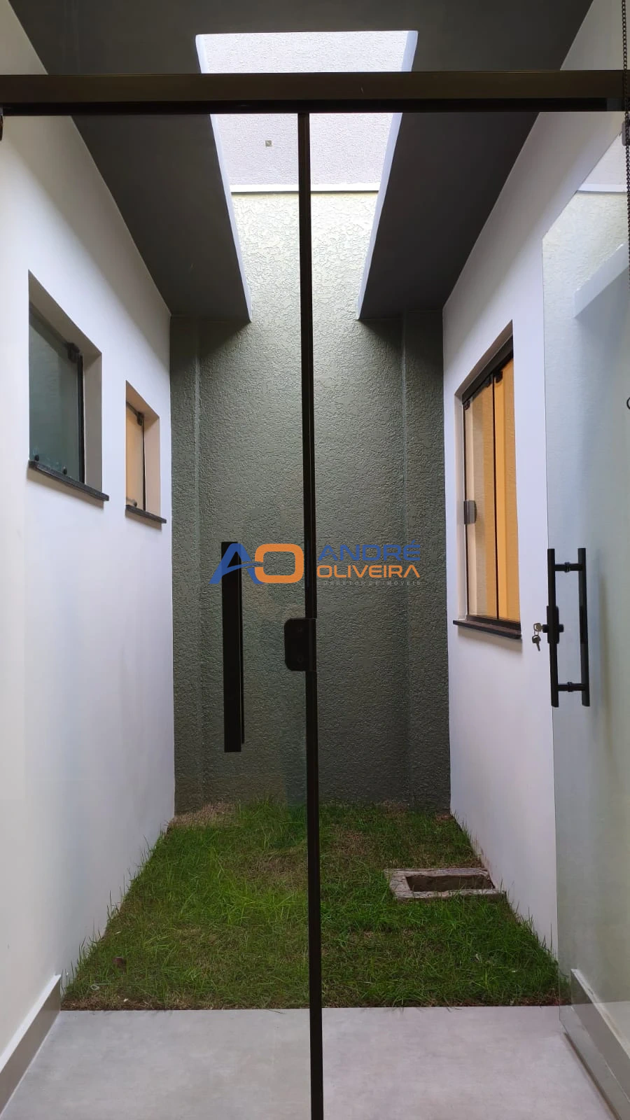 Casa no Jardim Sumaré, ótima localização e excelente acabamento e padrão construtivo.