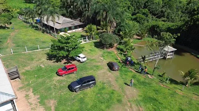 CHÁCARA À VENDA EM GOIANÁPOLIS 15,5 alqueires de terra de cultura, com terreno semiplano e apenas 6 km do asfalto