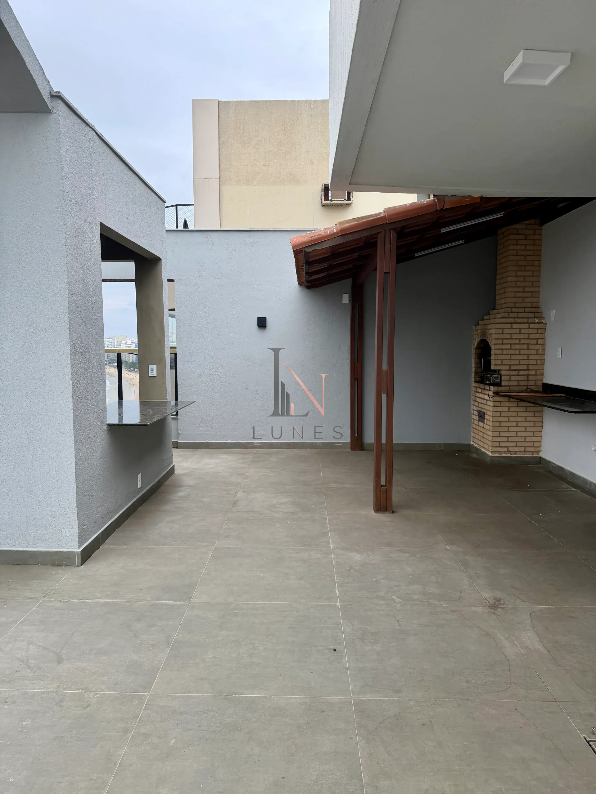 Apartamento com vista para o mar na Praia do Morro