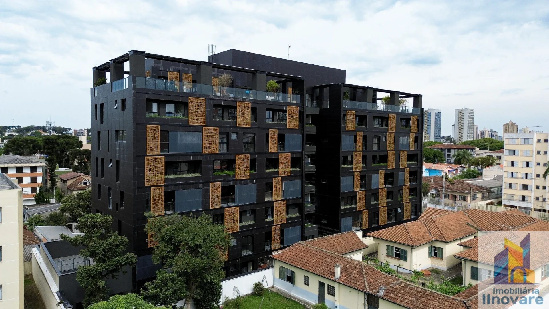 APARTAMENTOS DE ALTO PADRÃO NO ALTO DA XV