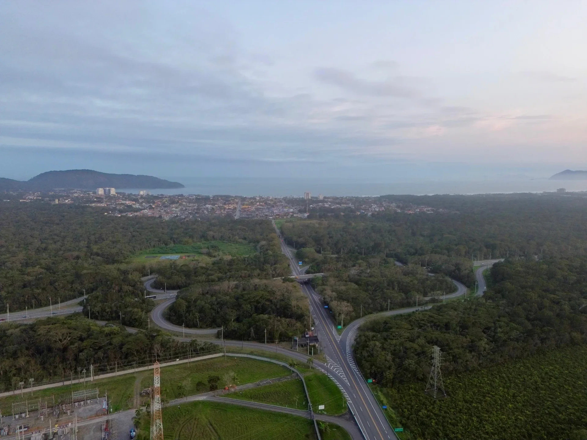 OPORTUNIDADE ÚNICA DE INVESTIMENTO TERRENO EM BERTIOGA Á VENDA