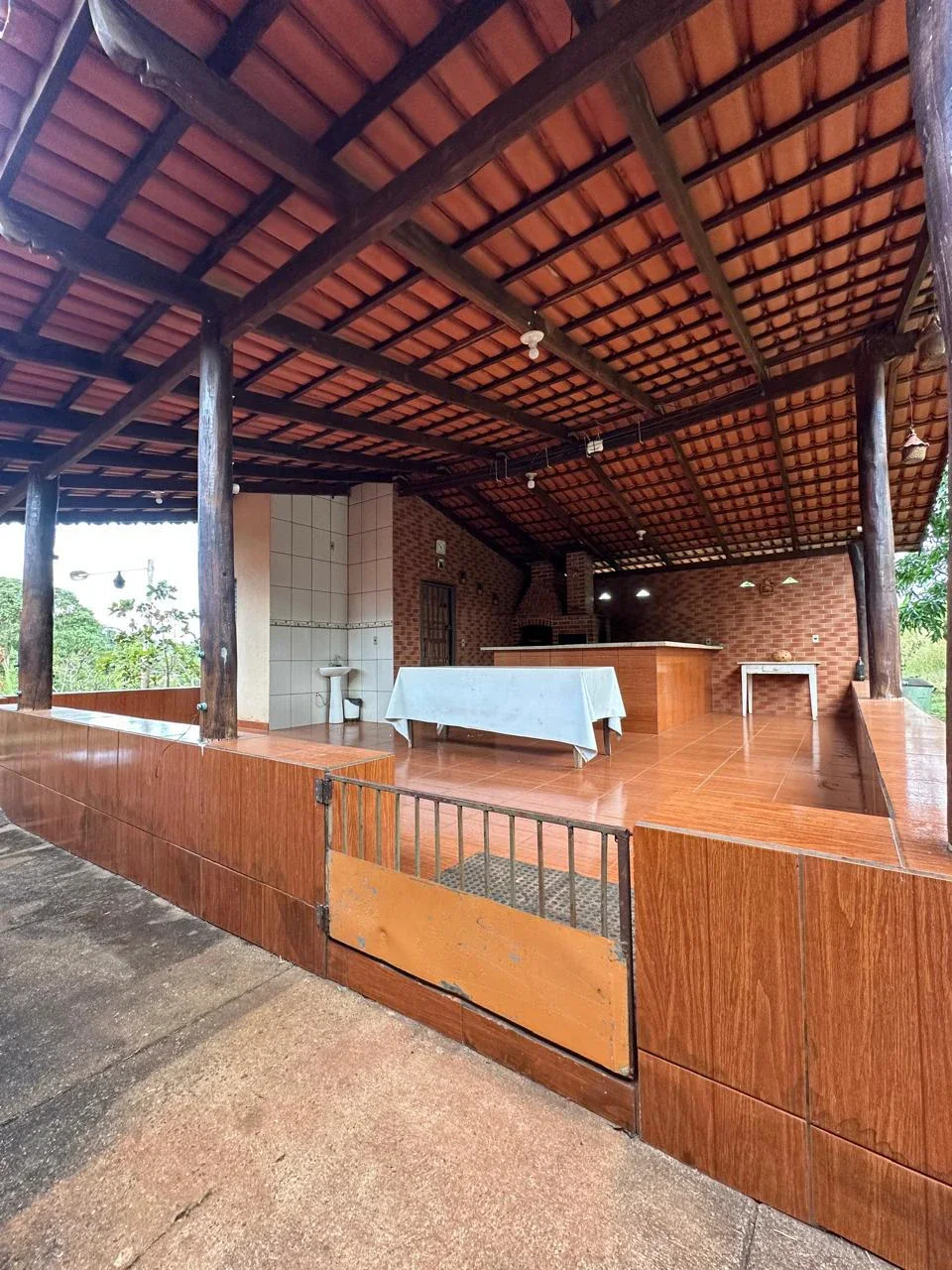 🌿 CHÁCARA À VENDA — 1 ALQUEIRE | ANÁPOLIS/GO      📍 Apenas 18 km de Anápolis, com acesso principal por rodovia asfaltada.