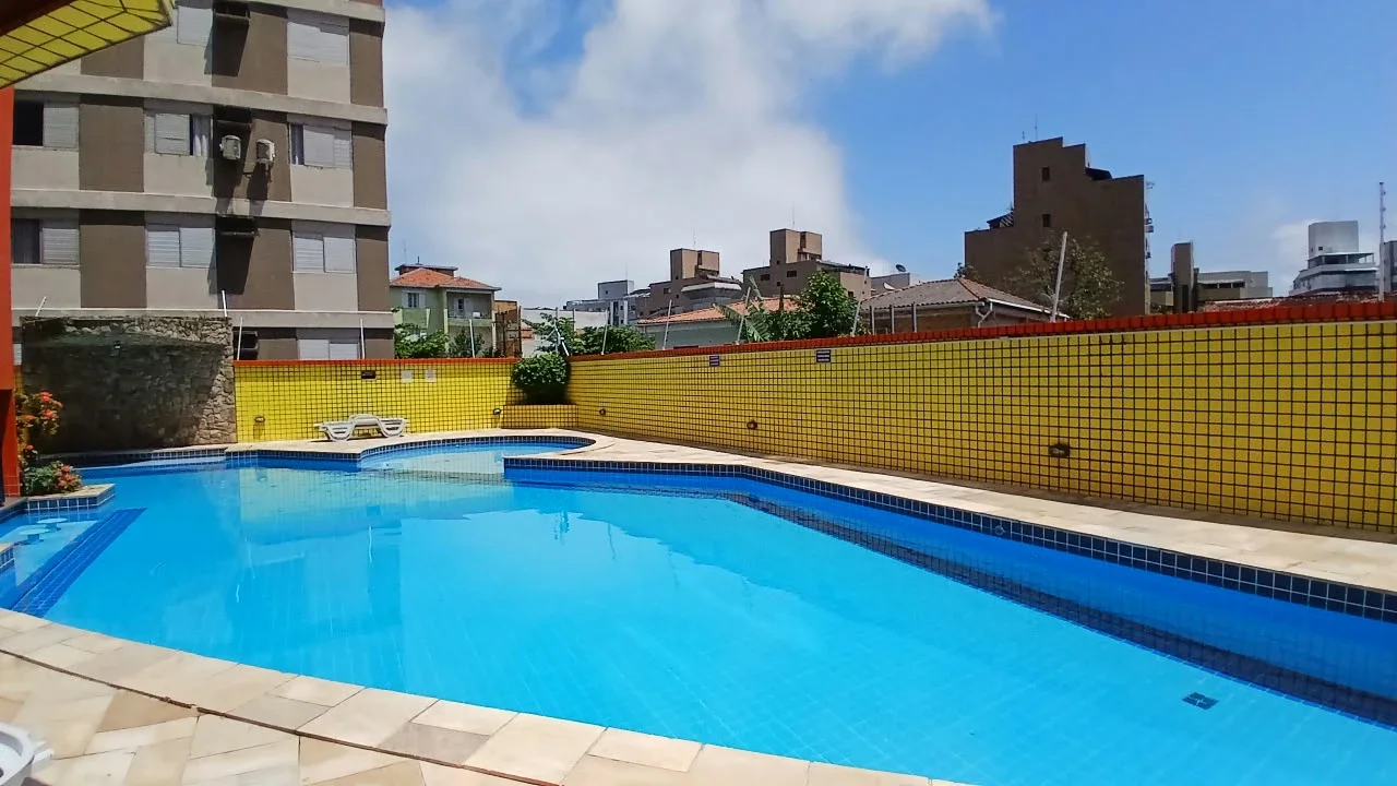 Apartamento com Varanda Gourmet na Enseada