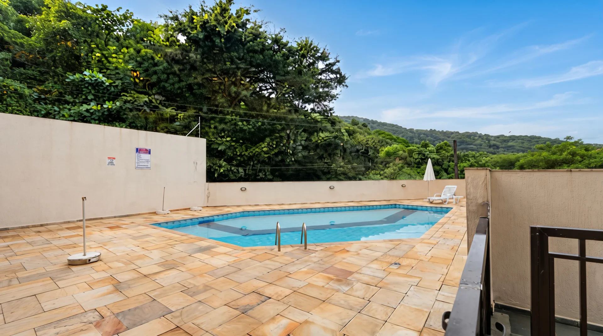 Apartamento à venda com 3 quartos e piscina em Praia Da Enseada