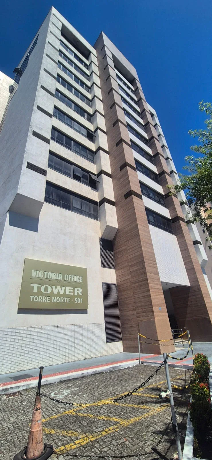 Sala Comercial à Venda no Victoria Office Tower – Próximo ao Shopping Vitória