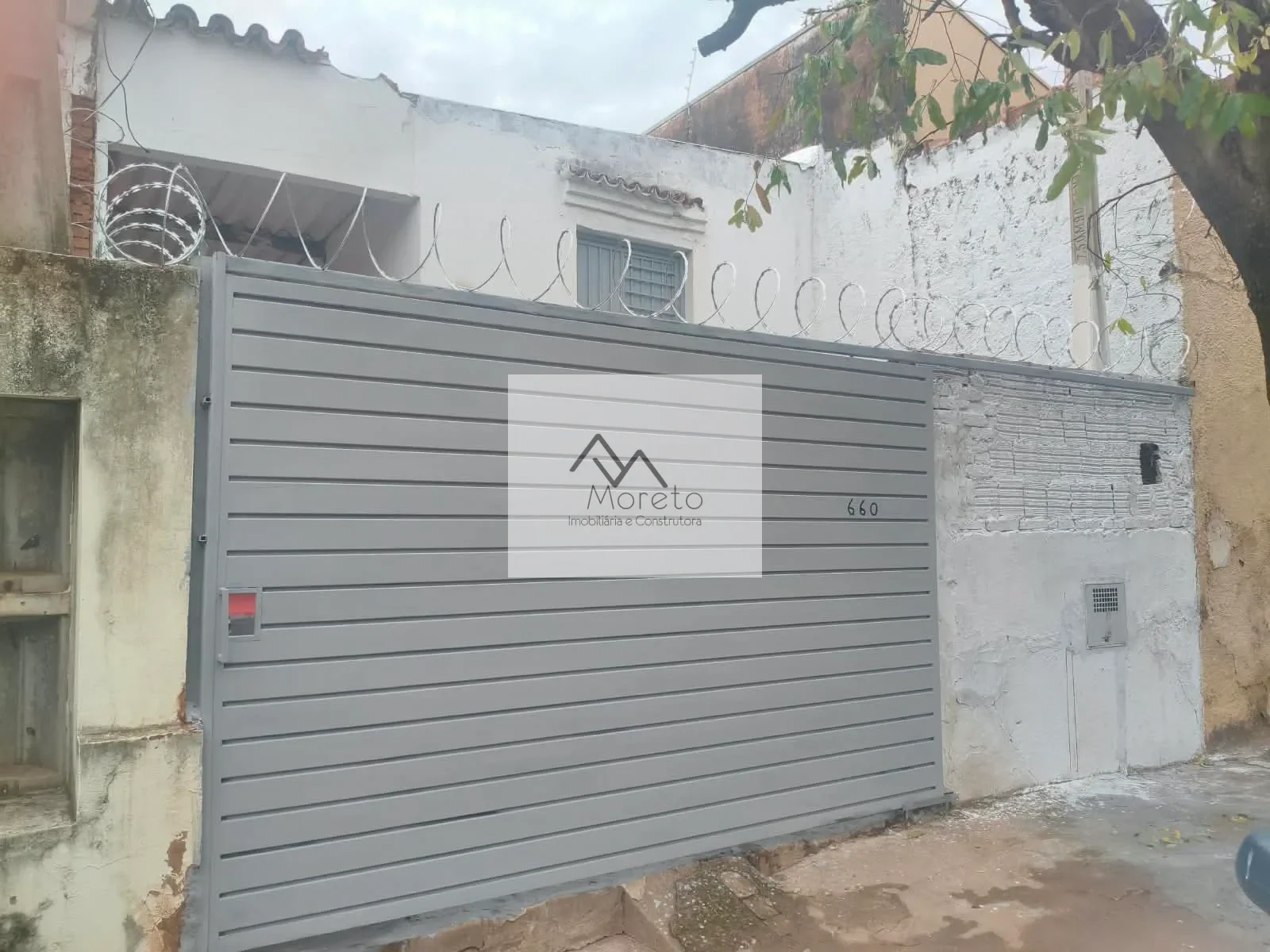Aluga-se casa no bairro Anchieta