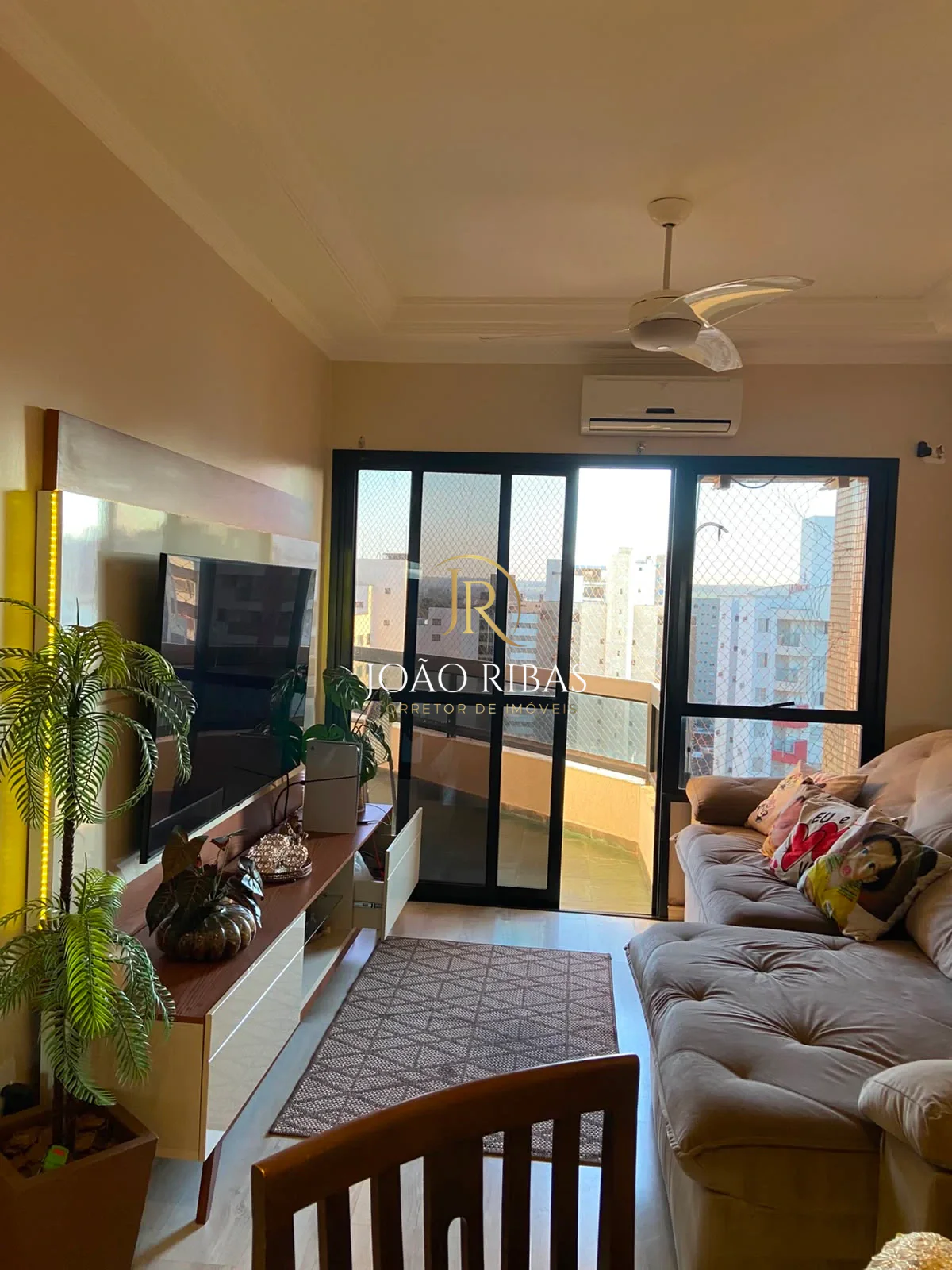 Apartamento à Venda | 100 m² | Andar Alto | 2 Quartos, Sendo 1 Suíte