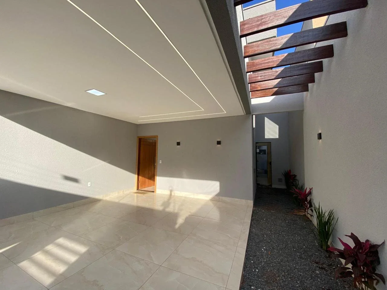 🏡 CASA MODERNA À VENDA NO CAMPOS DO JORDÃO – ANÁPOLIS/GO