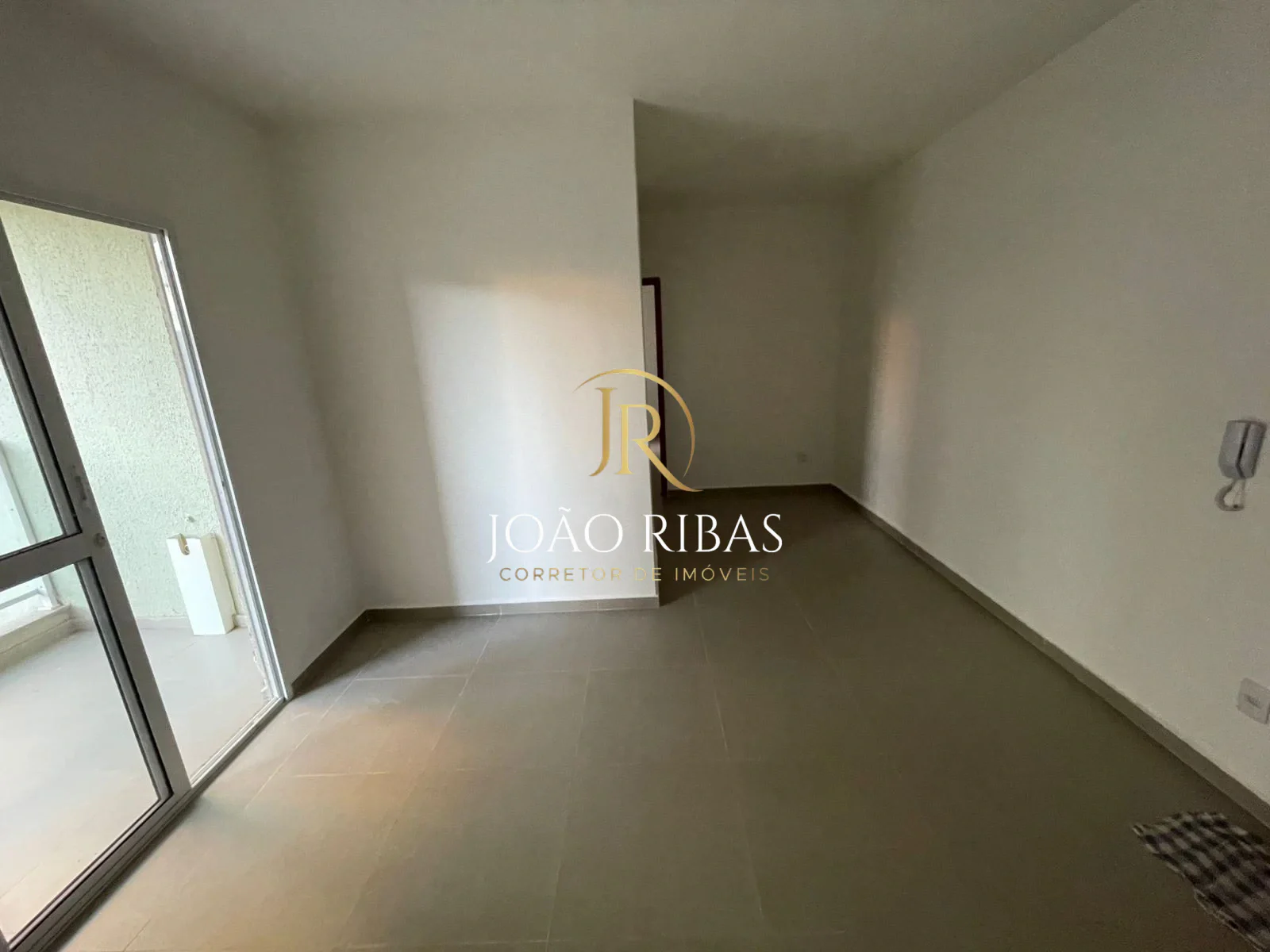 Apartamento Novo com 2 Quartos, Sendo 1 Suíte, no Parque dos Lagos