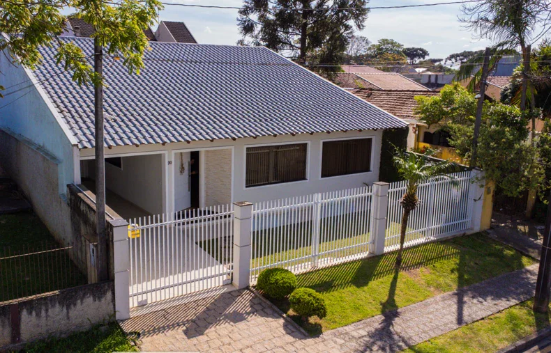 Casa Ampla com 363m² ao lado do Colégio Adventista — Aceita Imóvel de Menor Valor!