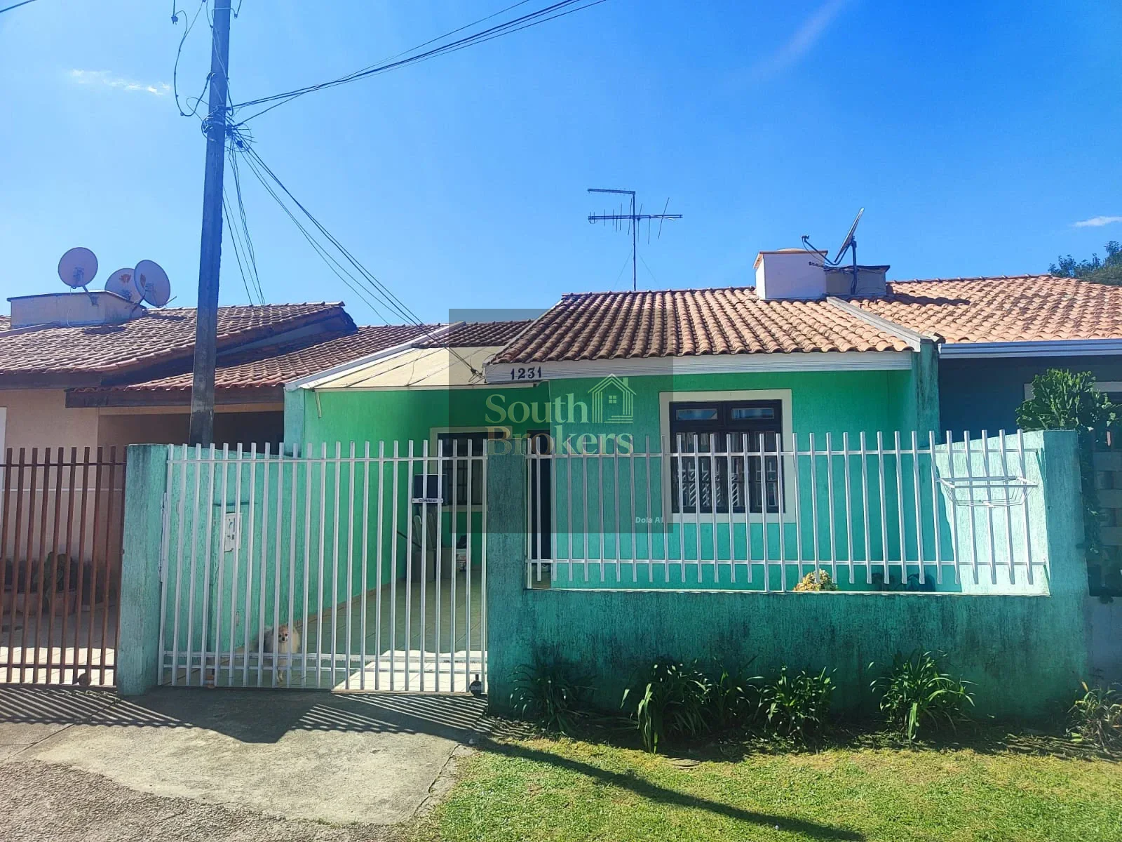 🏡 Casa Pronta para Morar com Preço de Apartamento em SJP! por R$ 359.900,00