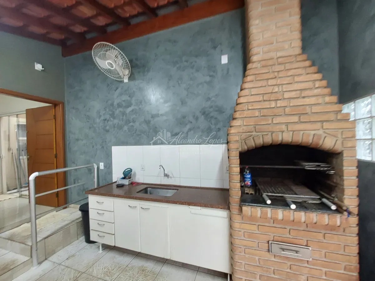 CASA 4 DORMITÓRIOS À VENDA EM BELA VISTA, BAURU/SP