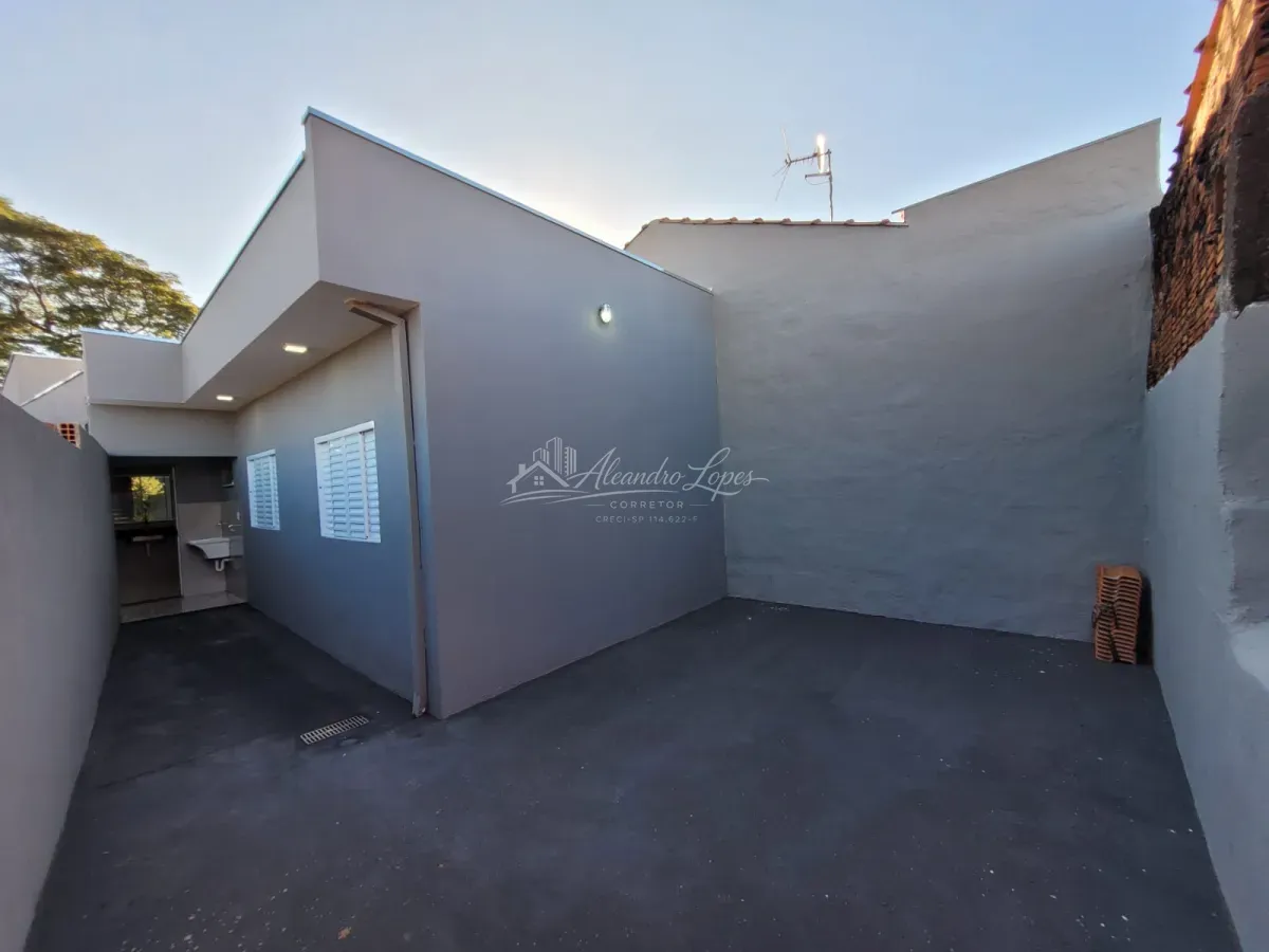 CASA 2 DORMITÓRIOS À VENDA EM VILA SANTA LUZIA, BAURU/SP