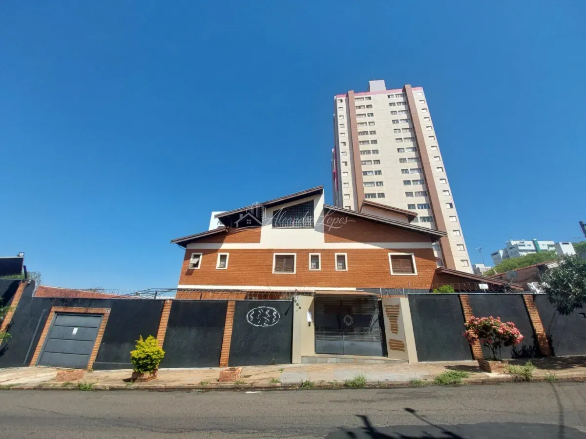 SOBRADO 4 DORMITÓRIOS À VENDA EM JARDIM AMÉRICA, BAURU/SP