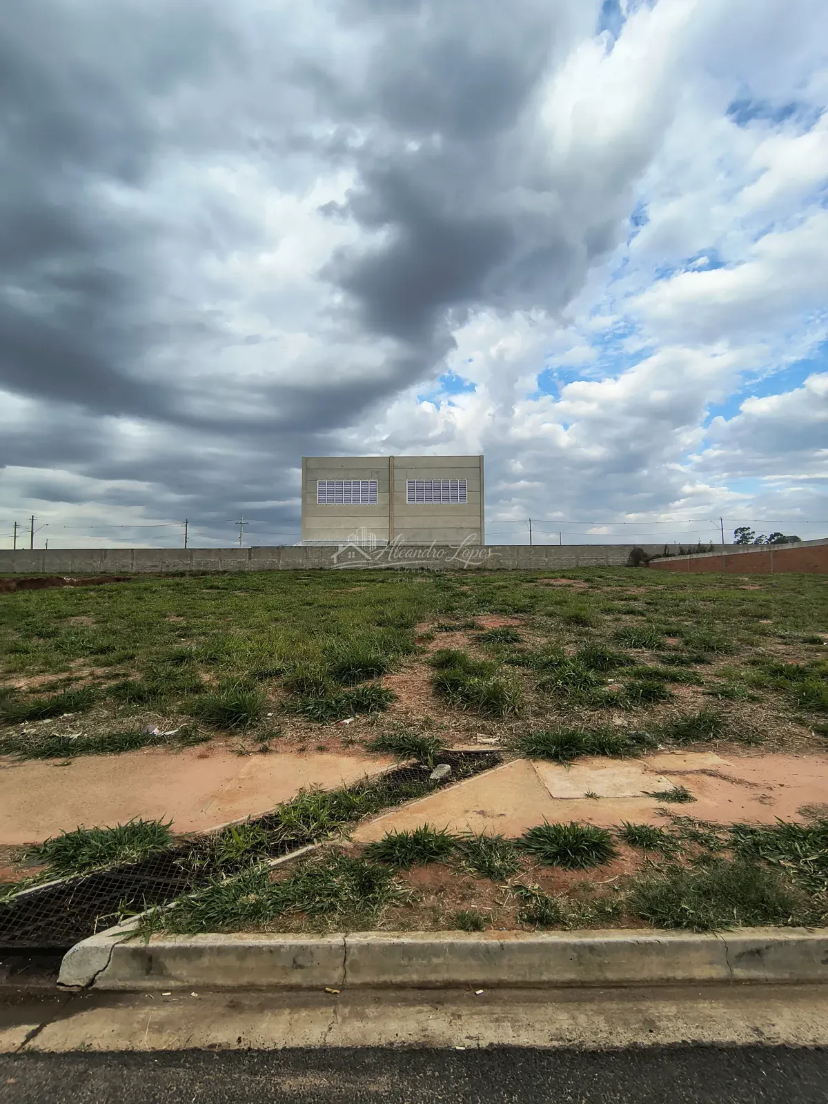 TERRENO À VENDA EM LOTEAMENTO EMPRESARIAL BAURU, BAURU/SP