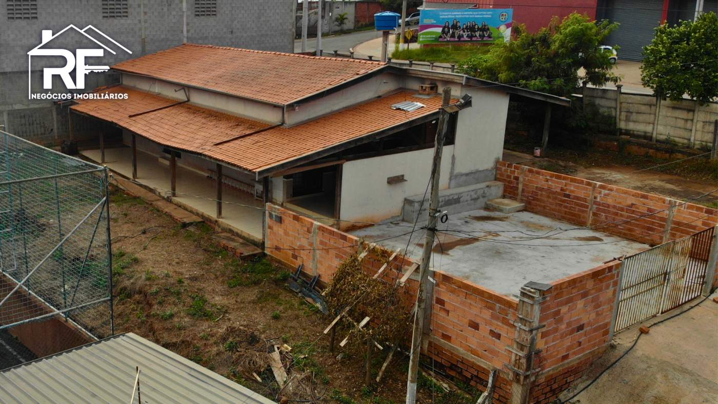 Casa para Venda em Rio das Pedras, Jardim São Carlos, 4 dormitórios, 1 suíte, 2 banheiros, 4 vagas